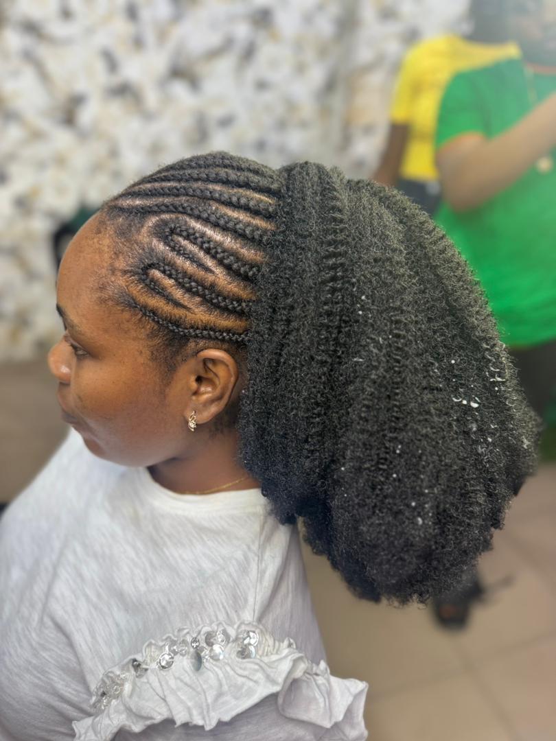 Naturale May protective hairstyle